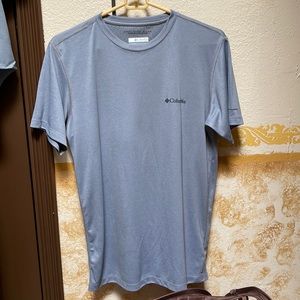 Columbia men omni wick shirt SMALL